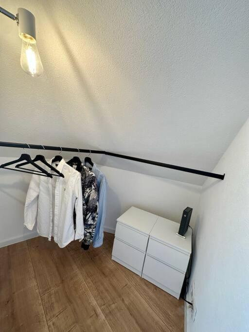Stylisches Apartment In Zentraler Lage - Mit Klima Karlsruhe Esterno foto